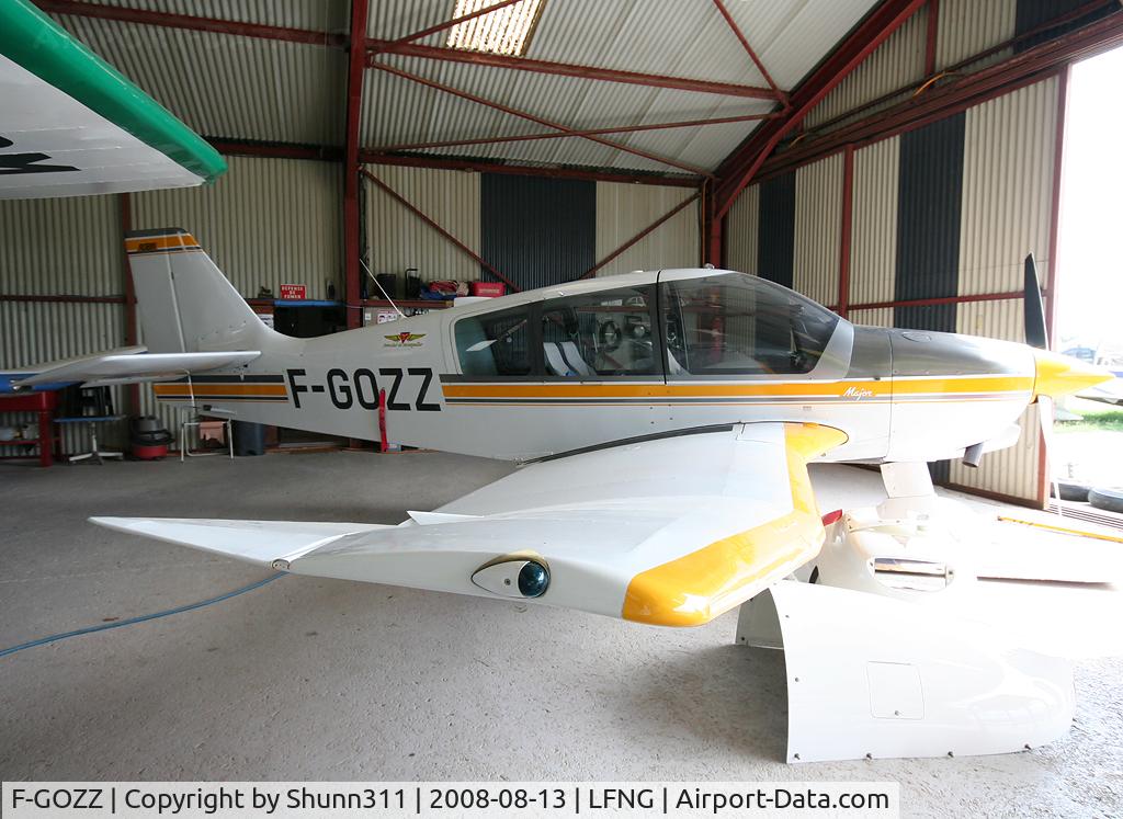 F-GOZZ, Robin DR-400-160 Chevalier C/N 2306, On maintenance...