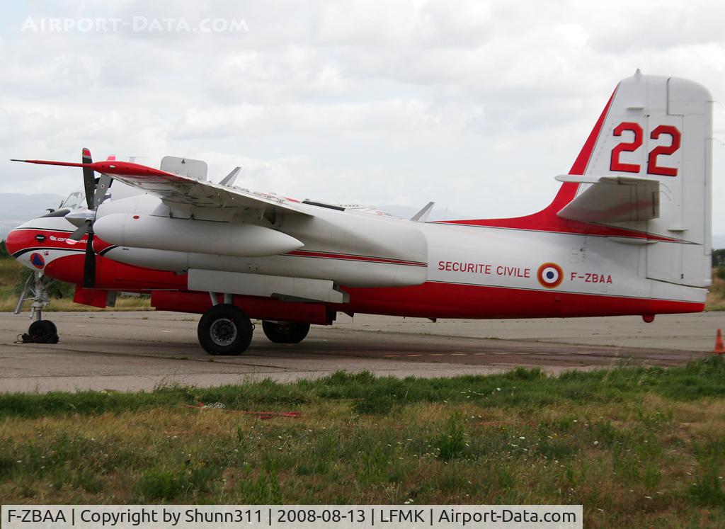 F-ZBAA, Grumman TS-2A/Conair Turbo Firecat C/N 456, Parked here for the summer...