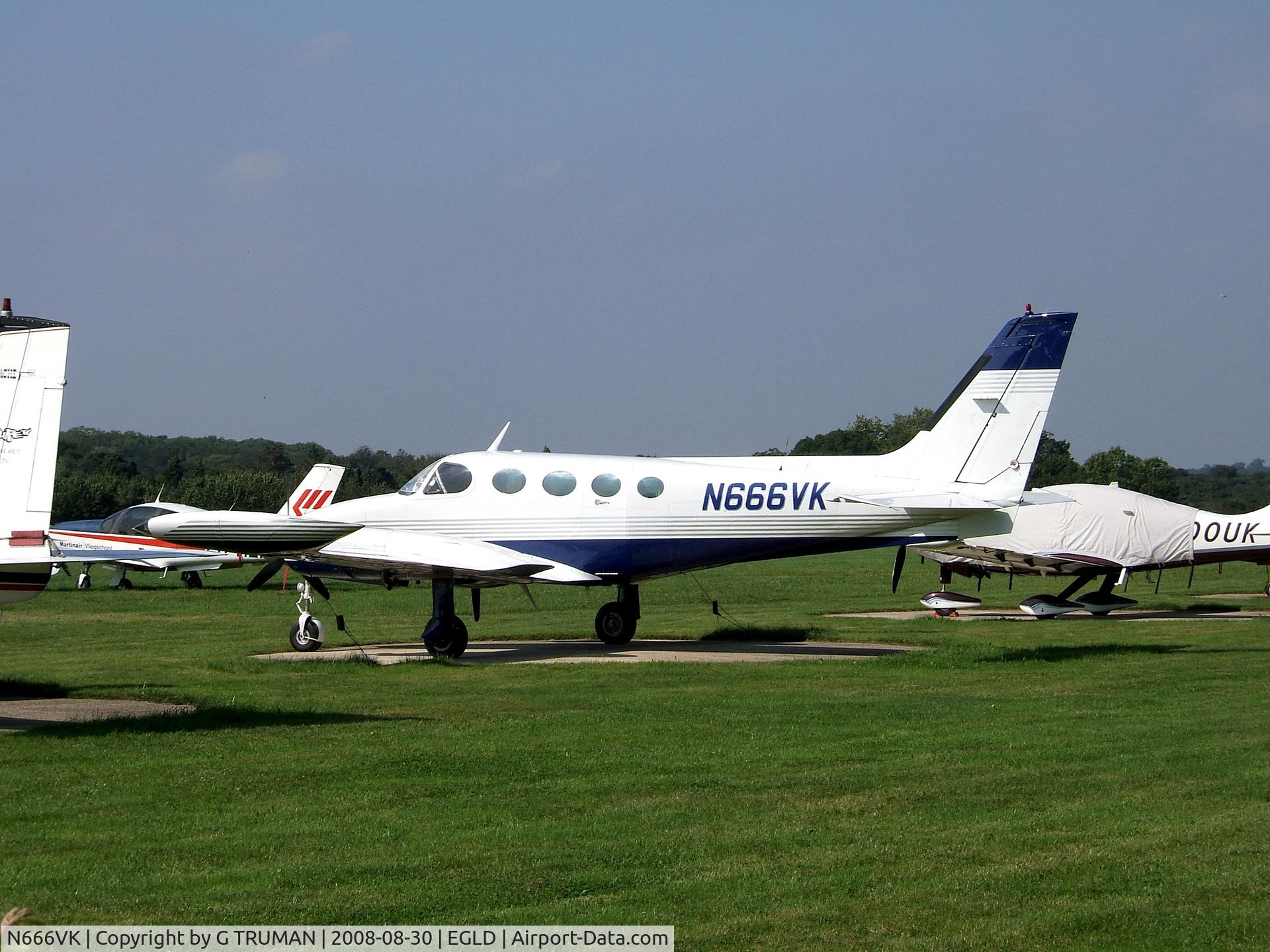 N666VK, 1977 Cessna 340A C/N 340A0345, Resting in the sun