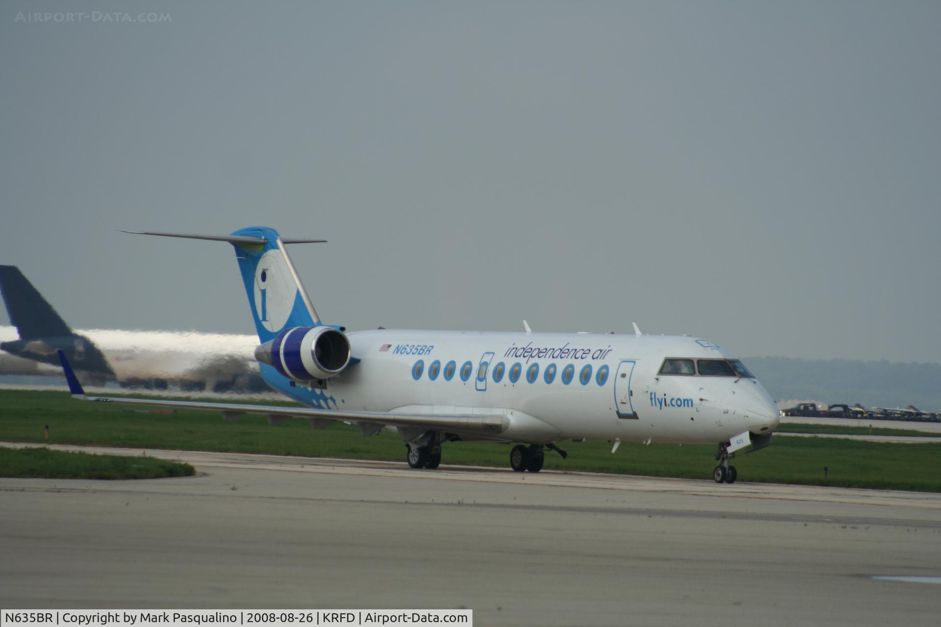 N635BR, 1999 Bombardier CRJ-200ER (CL-600-2B19) C/N 7295, CL-600-2B19