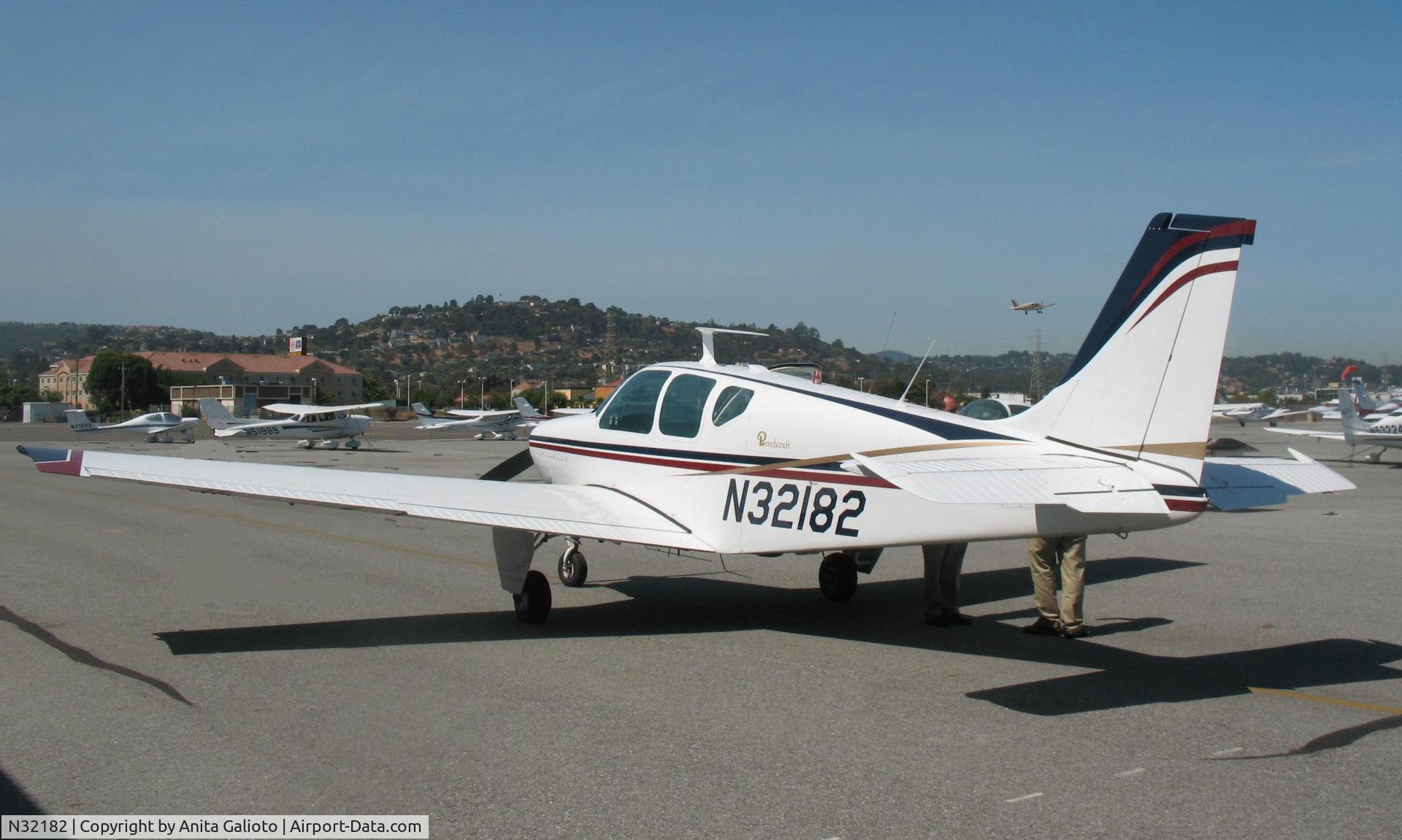 N32182, 1962 Beech 35-B33 Debonair C/N CD-536, @ SQL