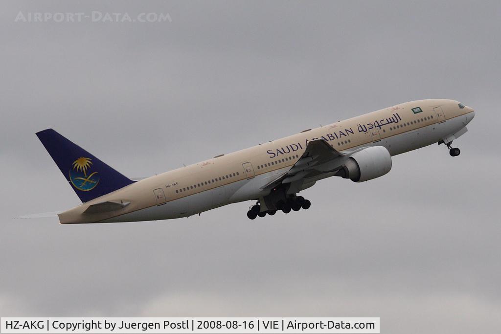 HZ-AKG, 1998 Boeing 777-268/ER C/N 28350, Boeing 777-268