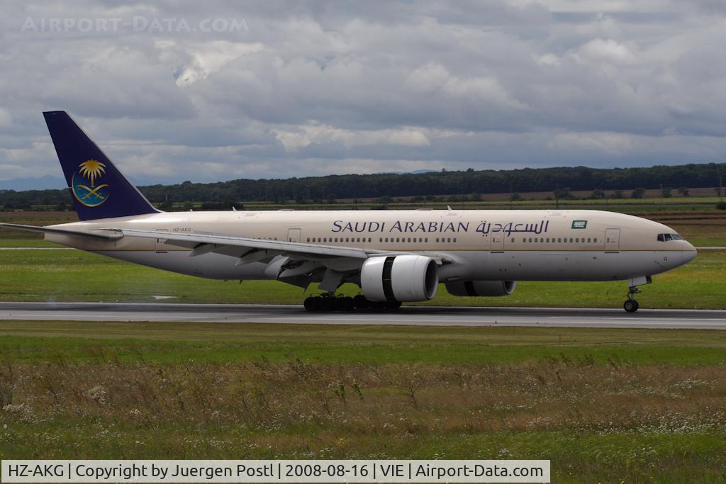 HZ-AKG, 1998 Boeing 777-268/ER C/N 28350, Boeing 777-268