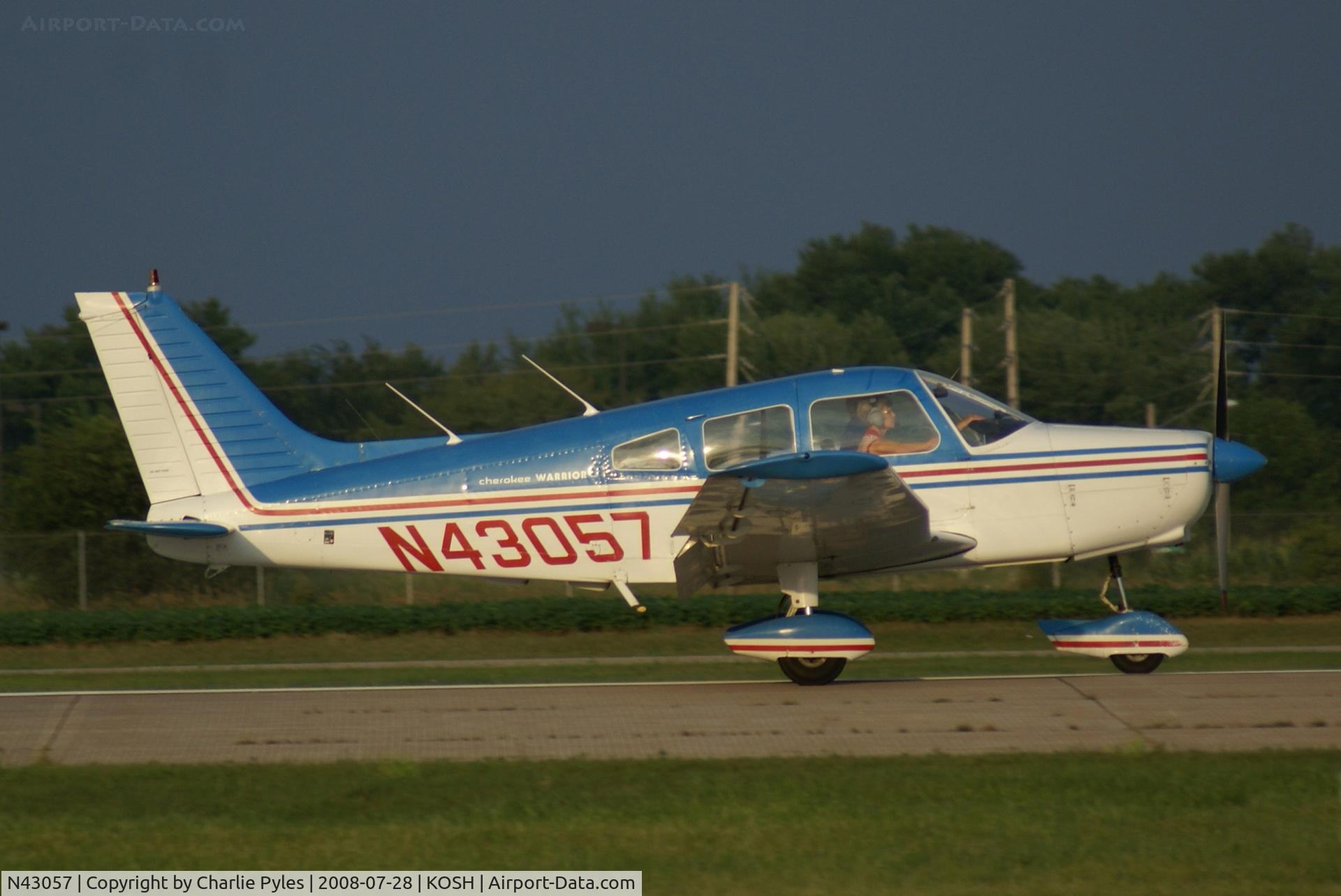 N43057, 1974 Piper PA-28-151 C/N 28-7415418, Arriving at Airventure 2008