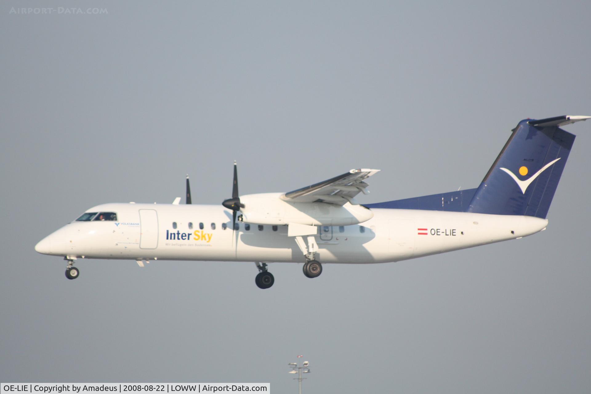 OE-LIE, 2000 De Havilland Canada DHC-8-315Q Dash 8 C/N 546, Dash 8 landing RWY16
