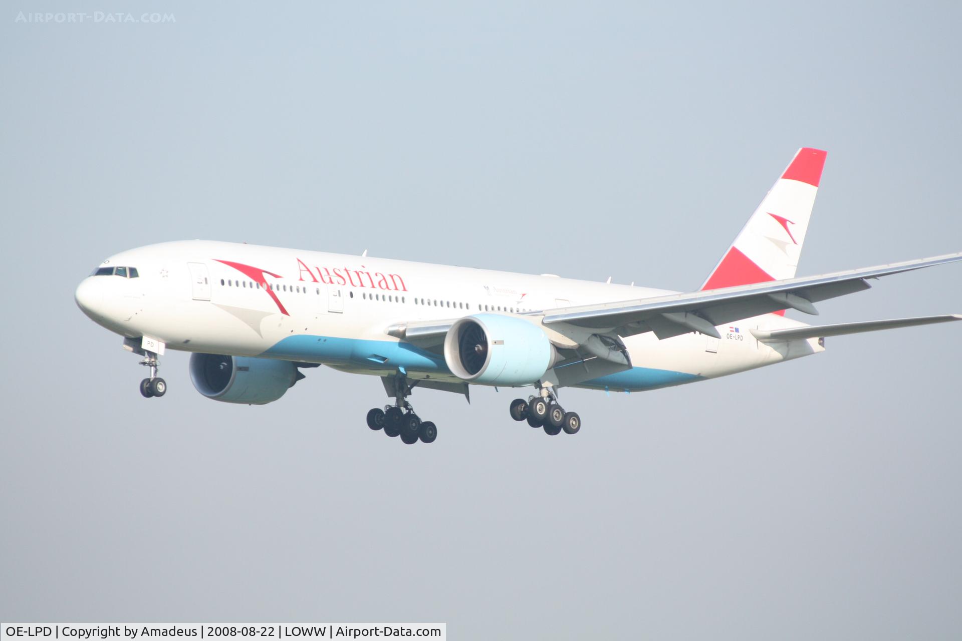 OE-LPD, 2006 Boeing 777-2Z9/ER C/N 35960, Boeing 777 landing RW16