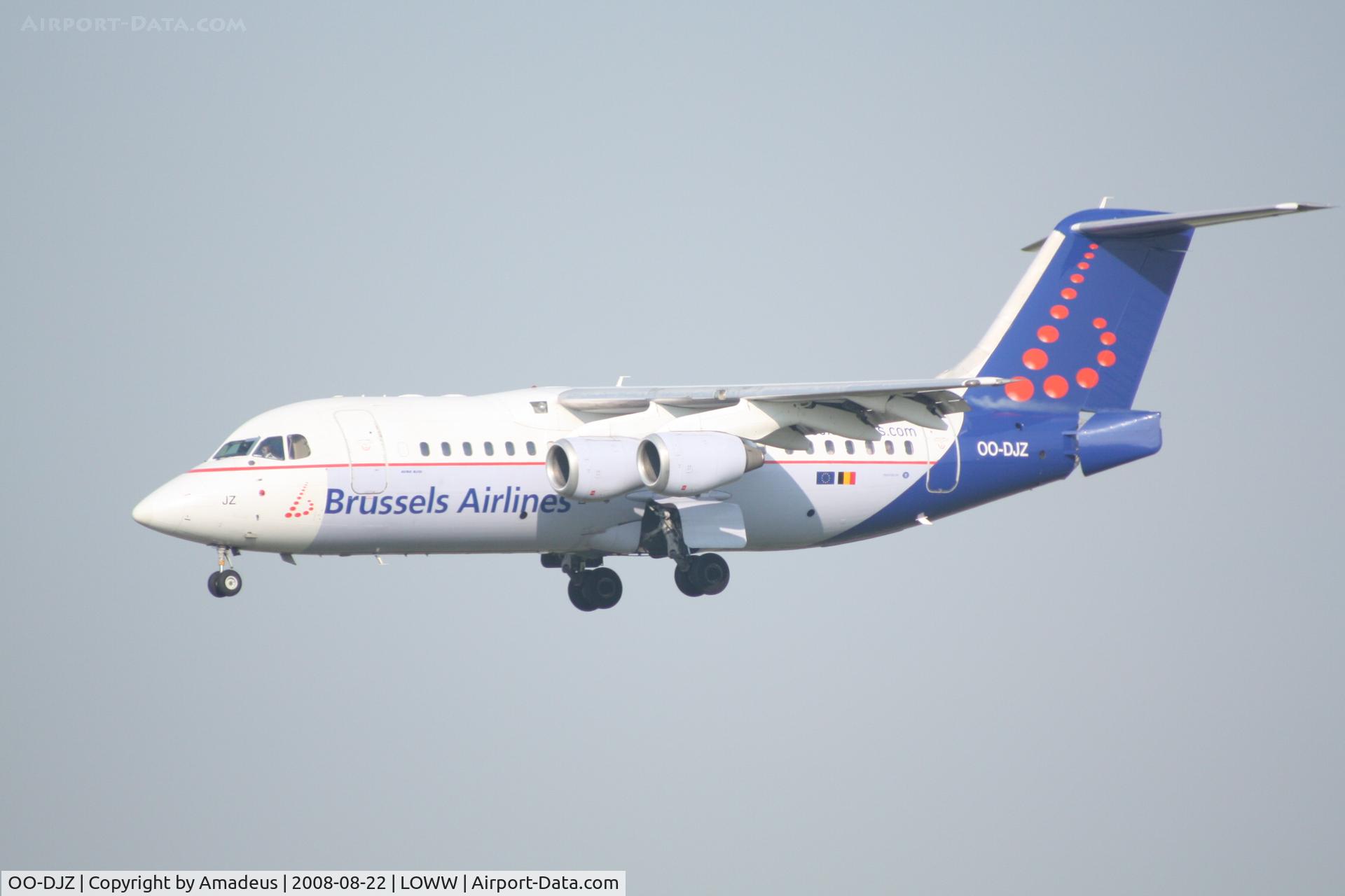 OO-DJZ, 1997 British Aerospace Avro 146-RJ85 C/N E.2305, Avro RJ85 landing RWY16