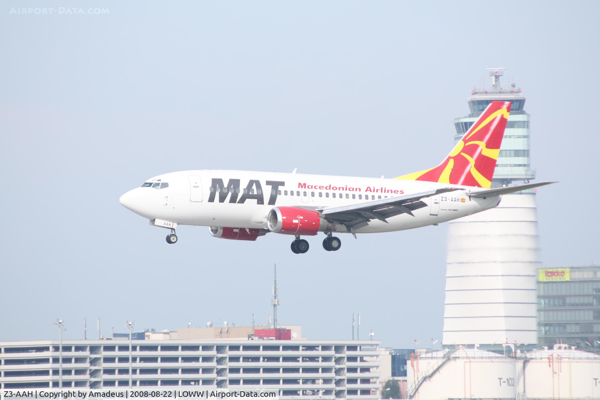 Z3-AAH, 1991 Boeing 737-529 C/N 25249, Boeing 737 landing RWY16