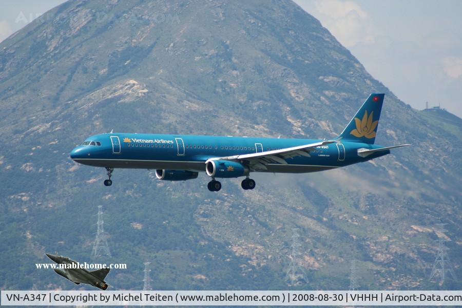 VN-A347, 2004 Airbus A321-231 C/N 2267, Vietnam Airlines arriving on runway 25R