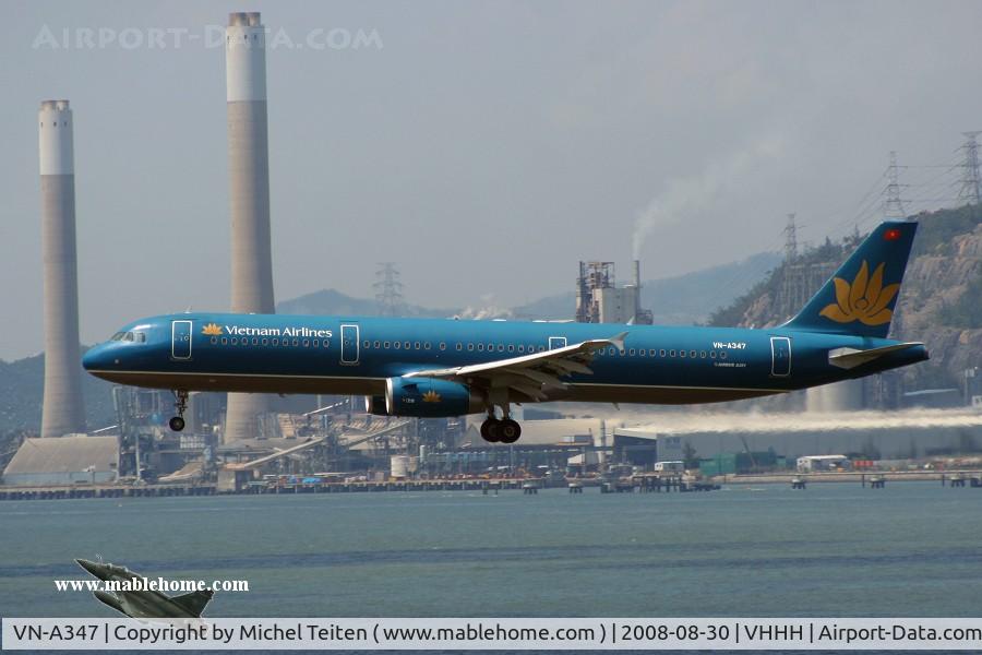 VN-A347, 2004 Airbus A321-231 C/N 2267, Vietnam Airlines arriving on runway 25R
