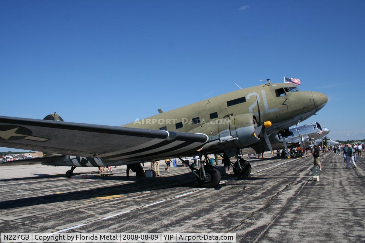 N227GB, 1945 Douglas DC-3C C/N 16597, C-47
