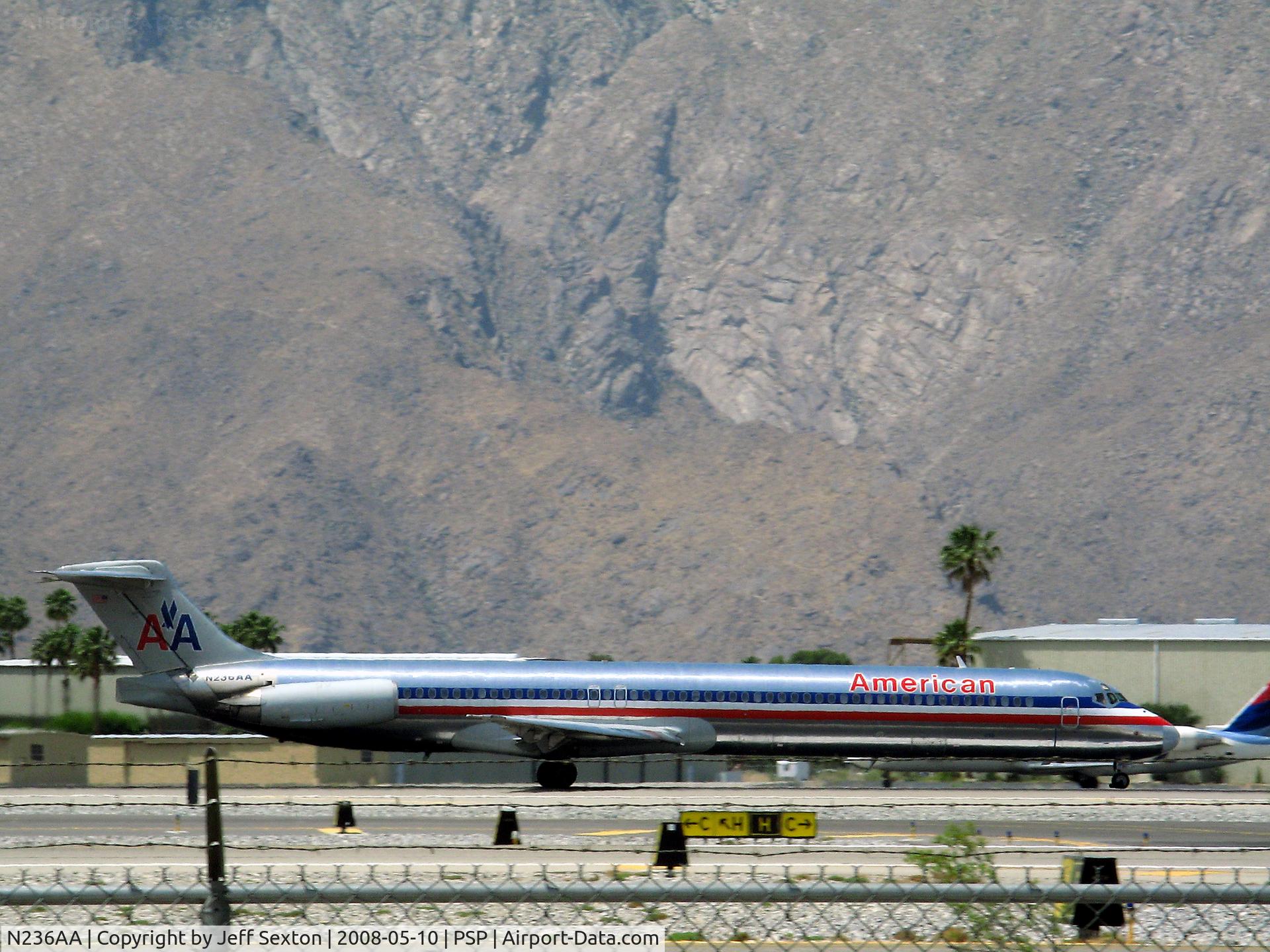 N236AA, 1984 McDonnell Douglas MD-82 (DC-9-82) C/N 49251, Take-off from Palm Springs International