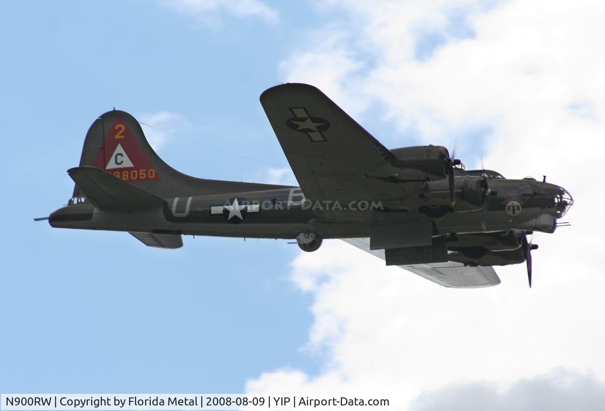 N900RW, 1944 Boeing B-17G Flying Fortress C/N 8627, B-17 Thunderbird
