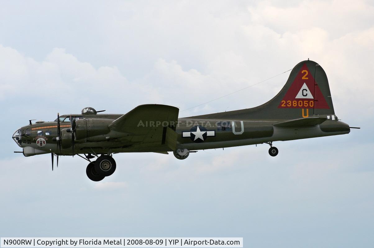 N900RW, 1944 Boeing B-17G Flying Fortress C/N 8627, B-17 Thunderbird