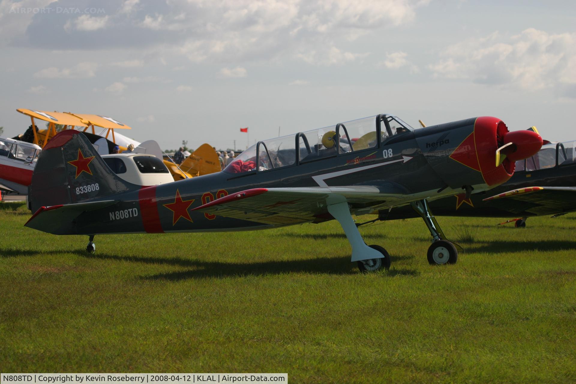 N808TD, Yakovlev (Aerostar) Yak-52 C/N 833808, Sun-n-Fun 2008