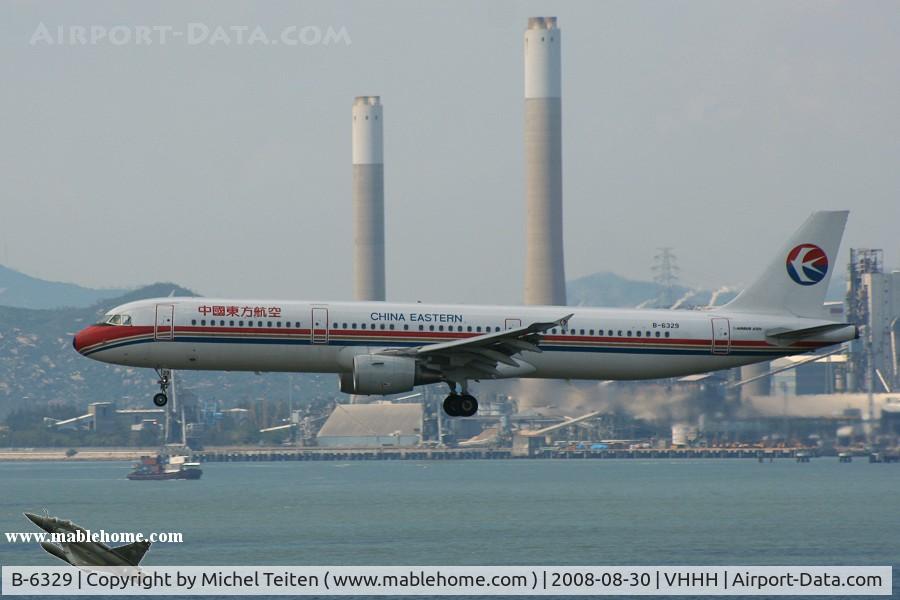 B-6329, 2007 Airbus A321-211 C/N 3233, China Eastern Airlines arriving on runway 25R