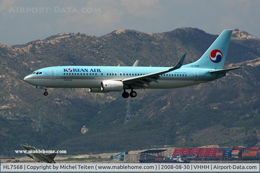 HL7568, Boeing 737-8B5 C/N 29986, Korean Air in final approach to 25R