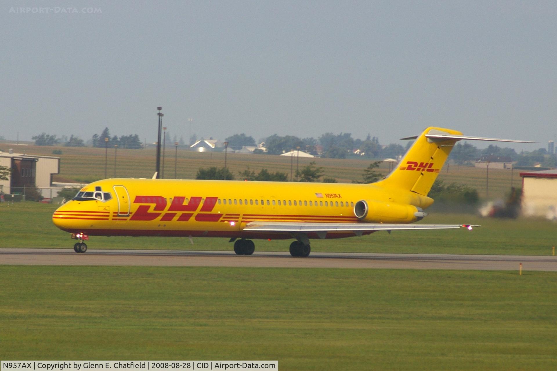 N957AX, 1977 Douglas DC-9-41 C/N 47759, Take-off roll on Runway 13