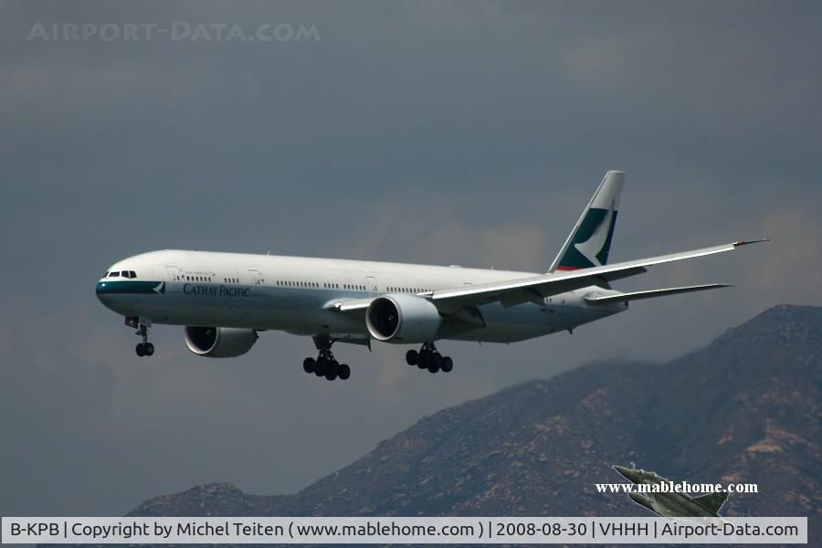 B-KPB, 2007 Boeing 777-367/ER C/N 35299, Cathay Pacific approaching runway 25R