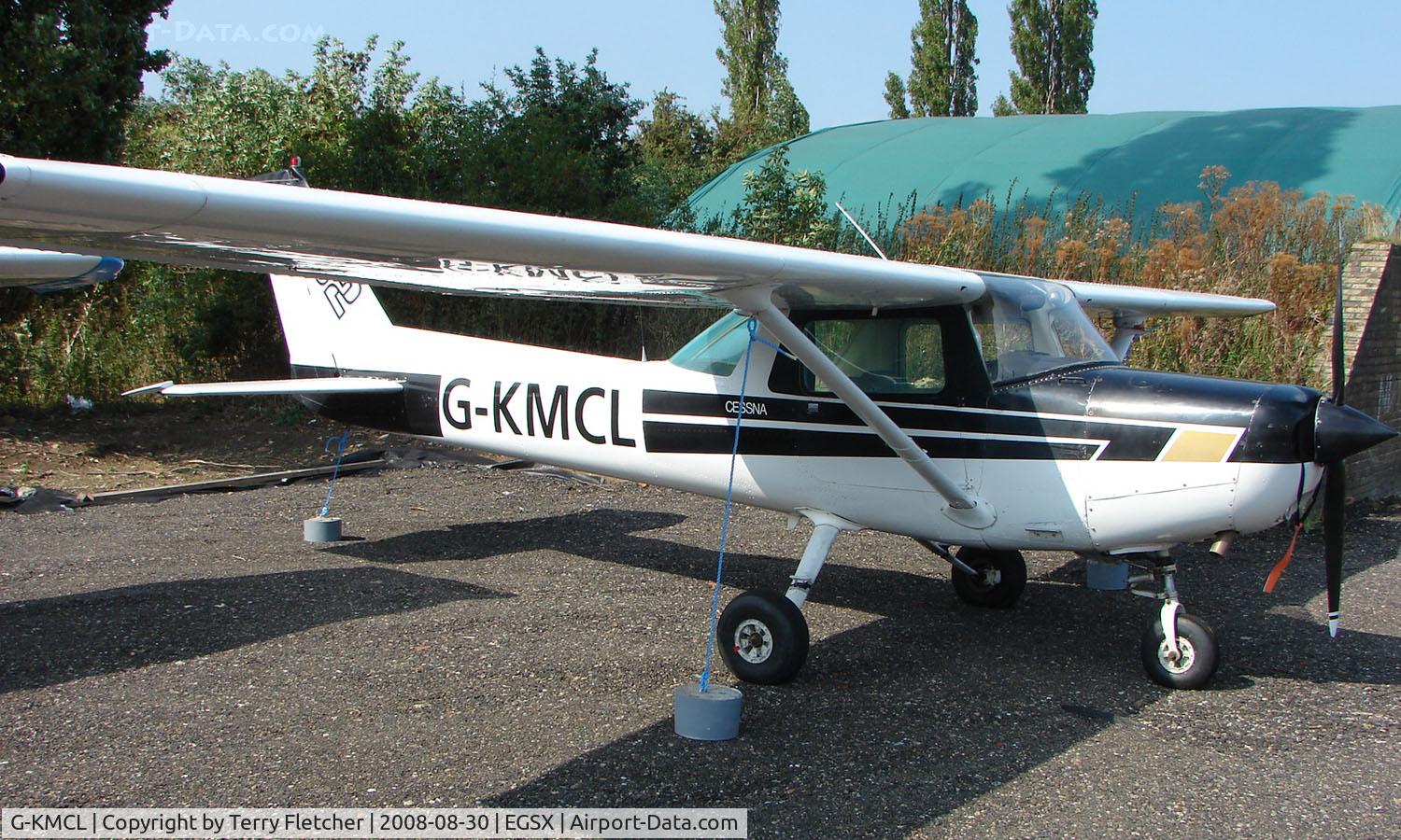 G-KMCL, 1978 Cessna 152 C/N 152-81565, Cessna at North Weald