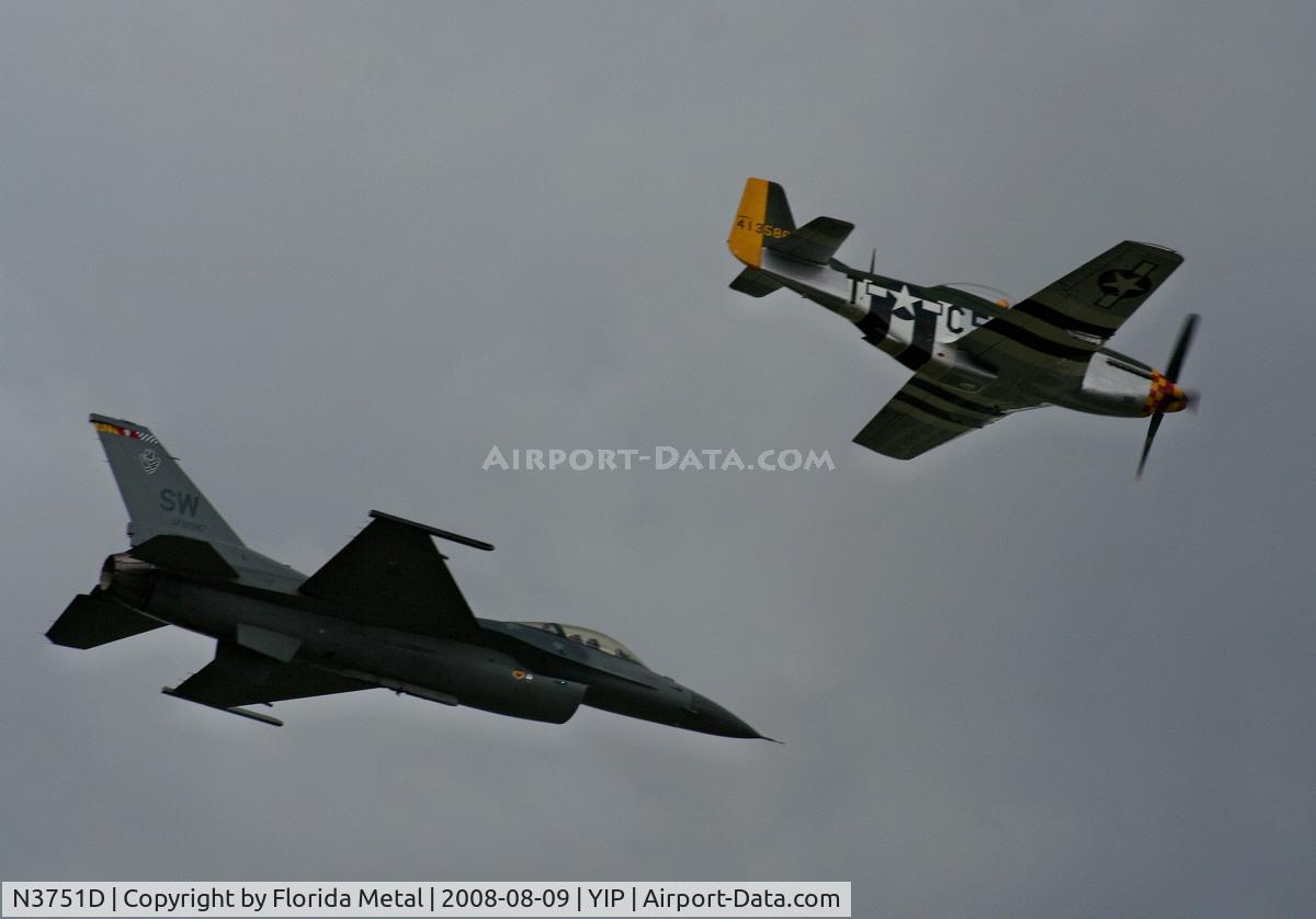 N3751D, 1944 North American P-51D Mustang C/N 122-39665, Hurry Home Honey with F-16 Heritage Flight