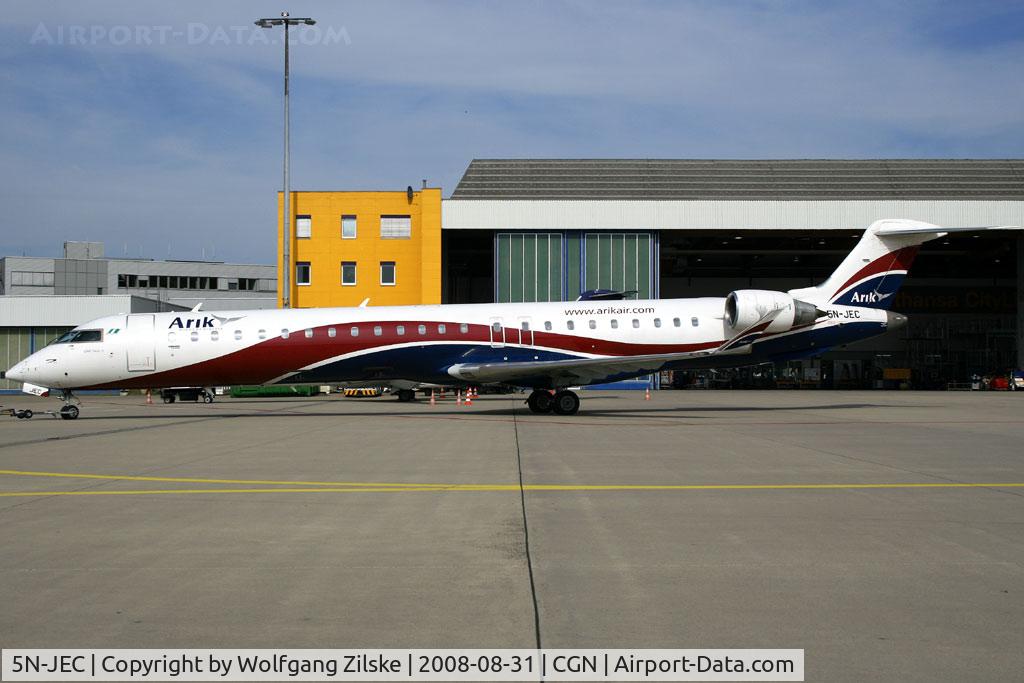 5N-JEC, 2005 Bombardier CRJ-900 NG (CL-600-2D24) C/N 15054, visitor