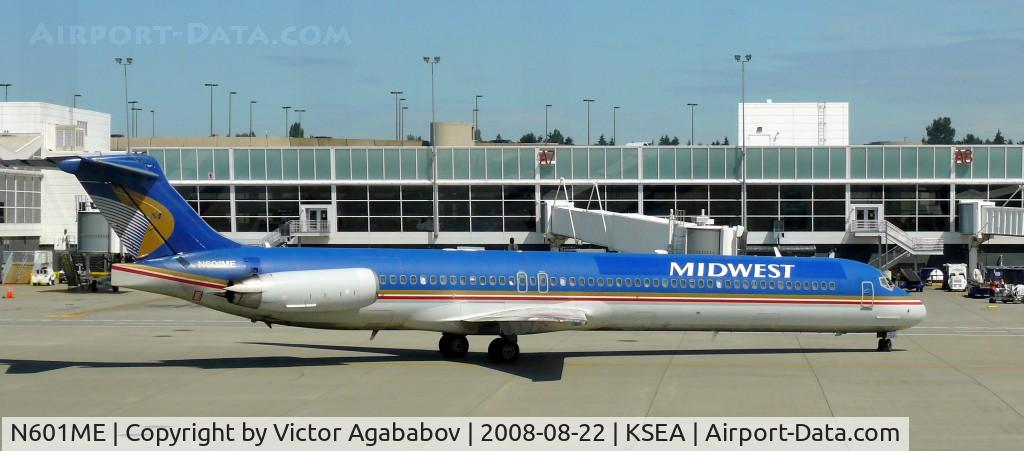 N601ME, 1989 McDonnell Douglas MD-88 C/N 49762, At Seattle Tacoma
