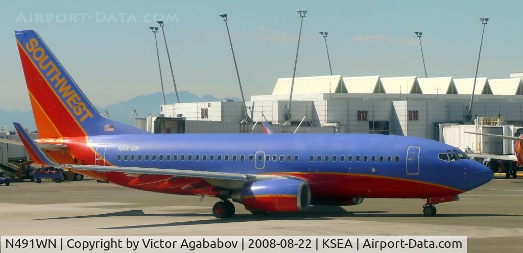 N491WN, 2004 Boeing 737-7H4 C/N 33867, At Seattle Tacoma