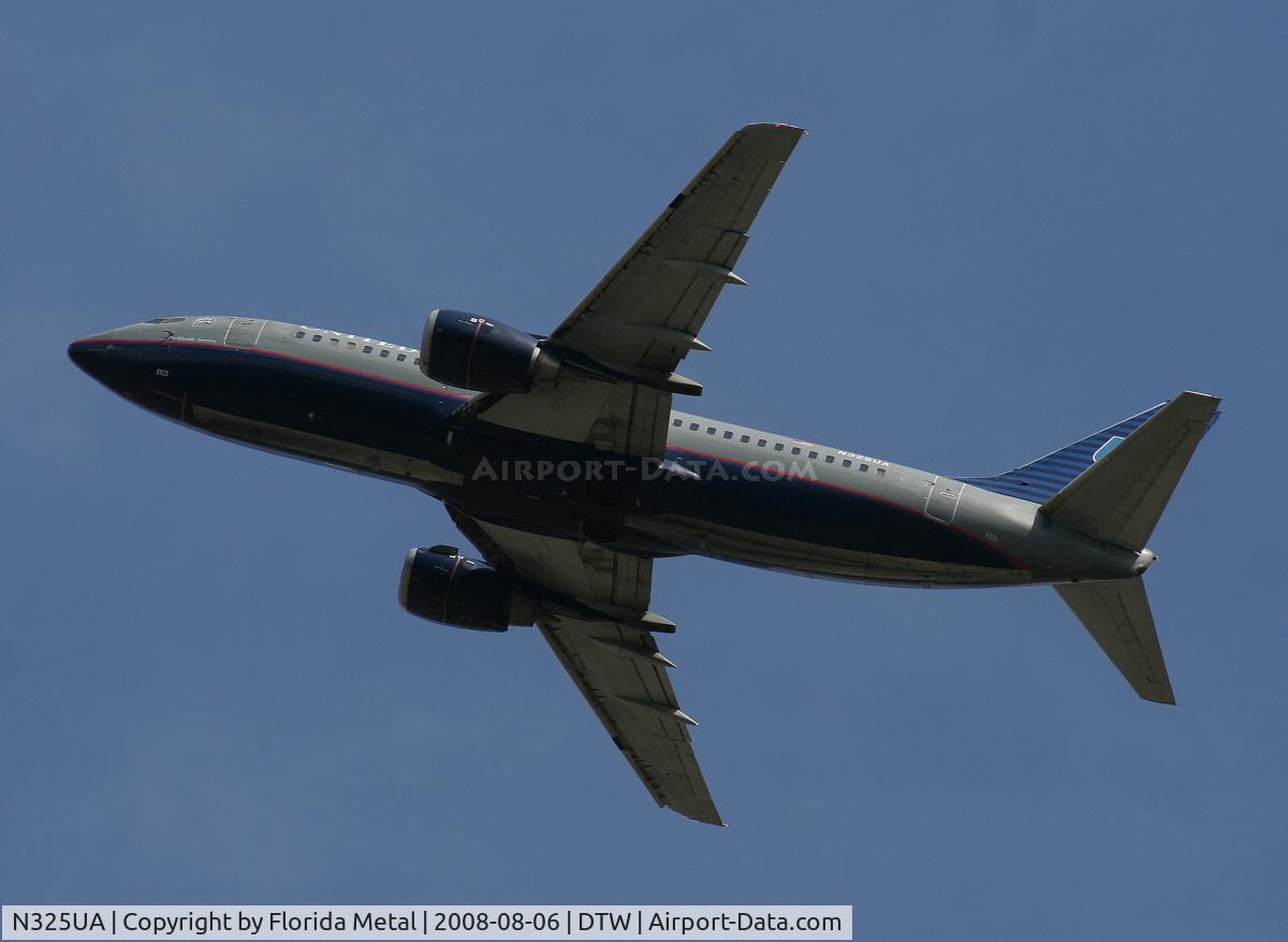 N325UA, 1988 Boeing 737-322 C/N 23957, United 737-300
