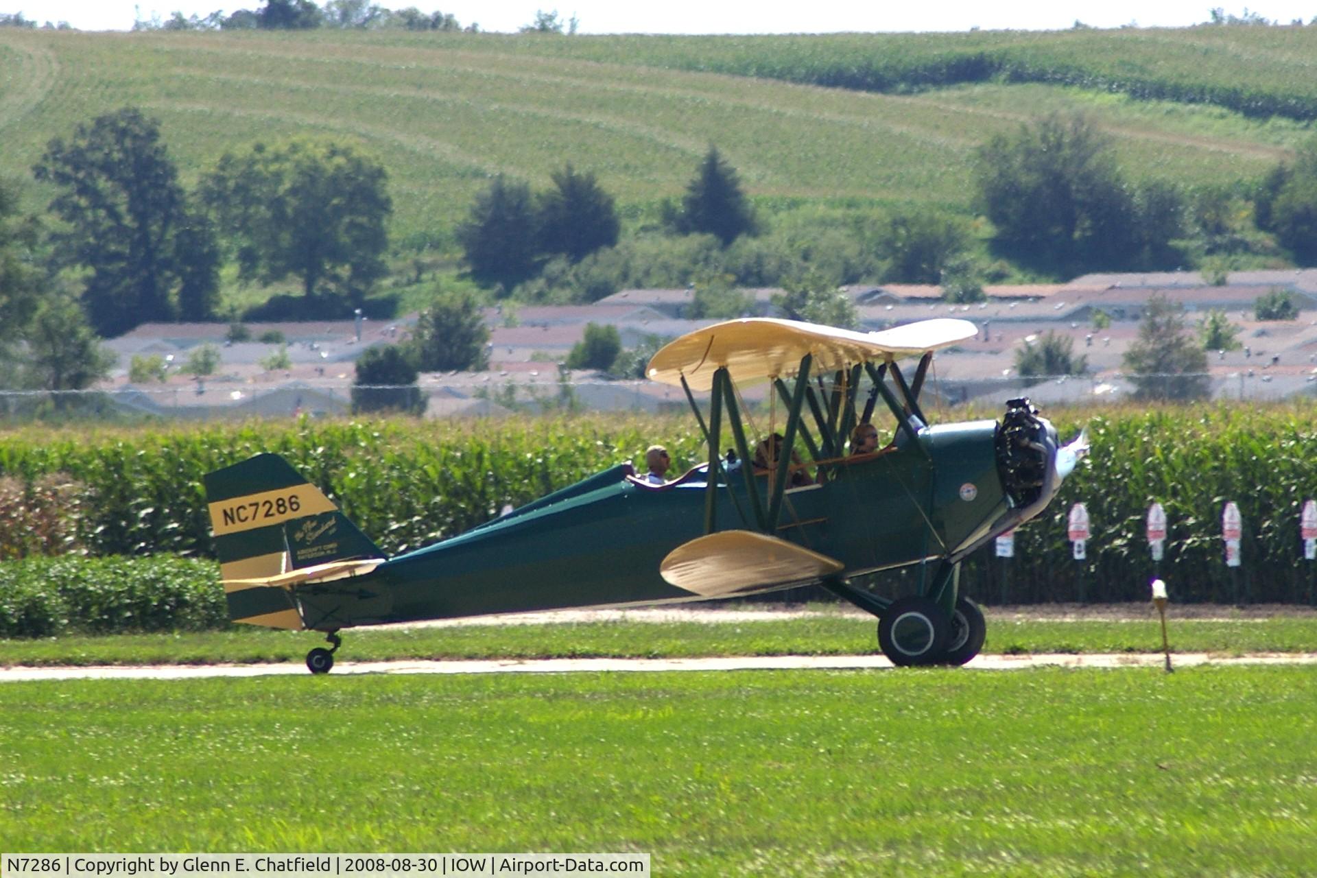 N7286, 1941 New Standard D-25A C/N 167W, Arriving on Runway 30 with the U.S. Mail
