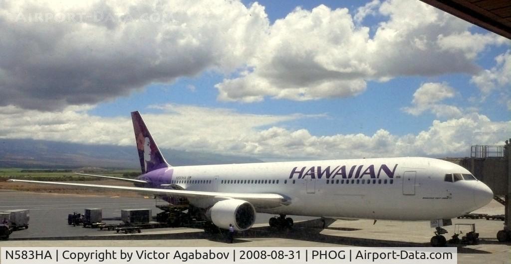 N583HA, 1992 Boeing 767-33A C/N 25531, At Kahului