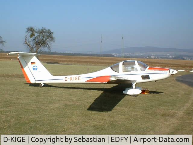 D-KIGE, Grob G-109B C/N 6246, @edfy