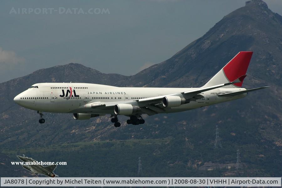 JA8078, 1990 Boeing 747-446 C/N 24870, JAL arriving on runway 25R