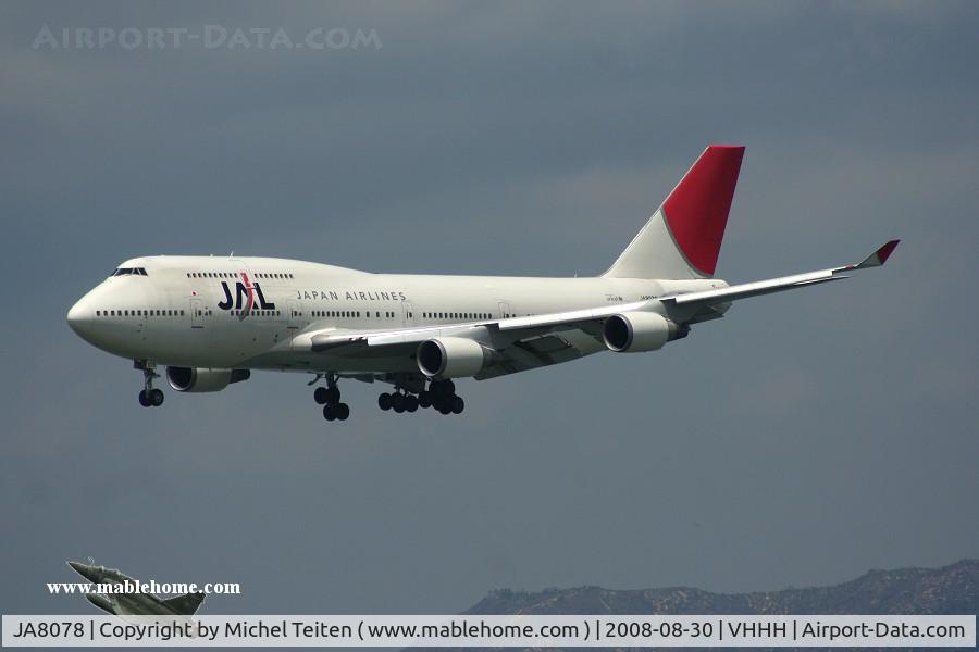 JA8078, 1990 Boeing 747-446 C/N 24870, JAL arriving on runway 25R