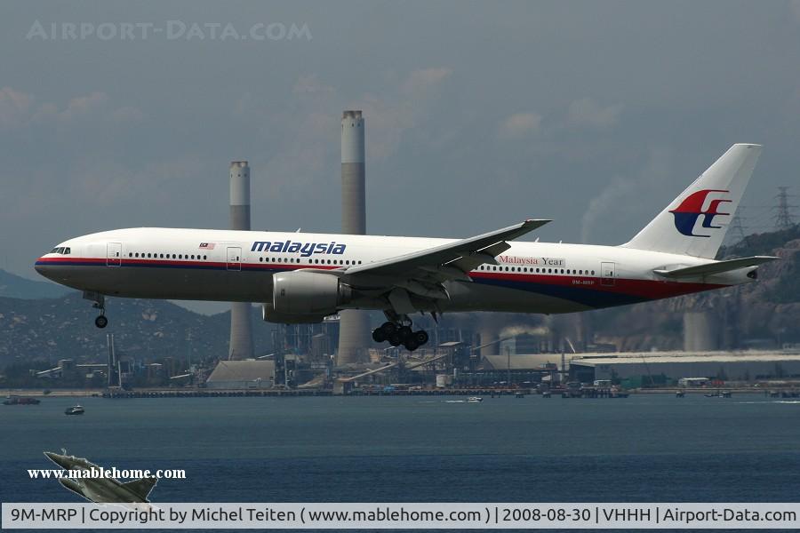 9M-MRP, 2002 Boeing 777-2H6/ER C/N 28421, Malaysia Airlines approaching runway 25R