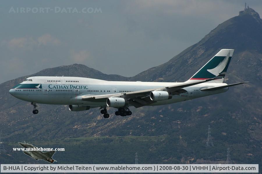 B-HUA, 1992 Boeing 747-467 C/N 25872, Cathay Pacific approaching runway 25R