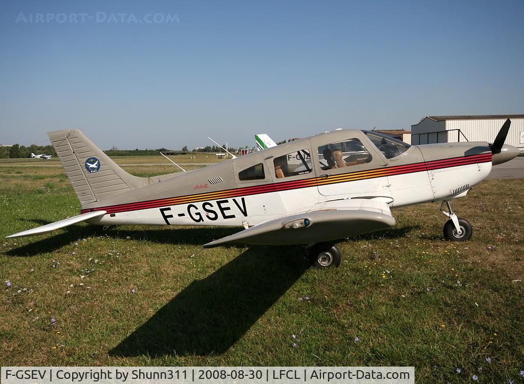 F-GSEV, Piper PA-28-181 Archer C/N 28-90091, Parked here for a show...