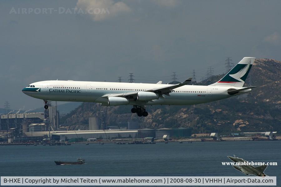 B-HXE, 1996 Airbus A340-313 C/N 157, Cathay Pacific approaching runway 25R