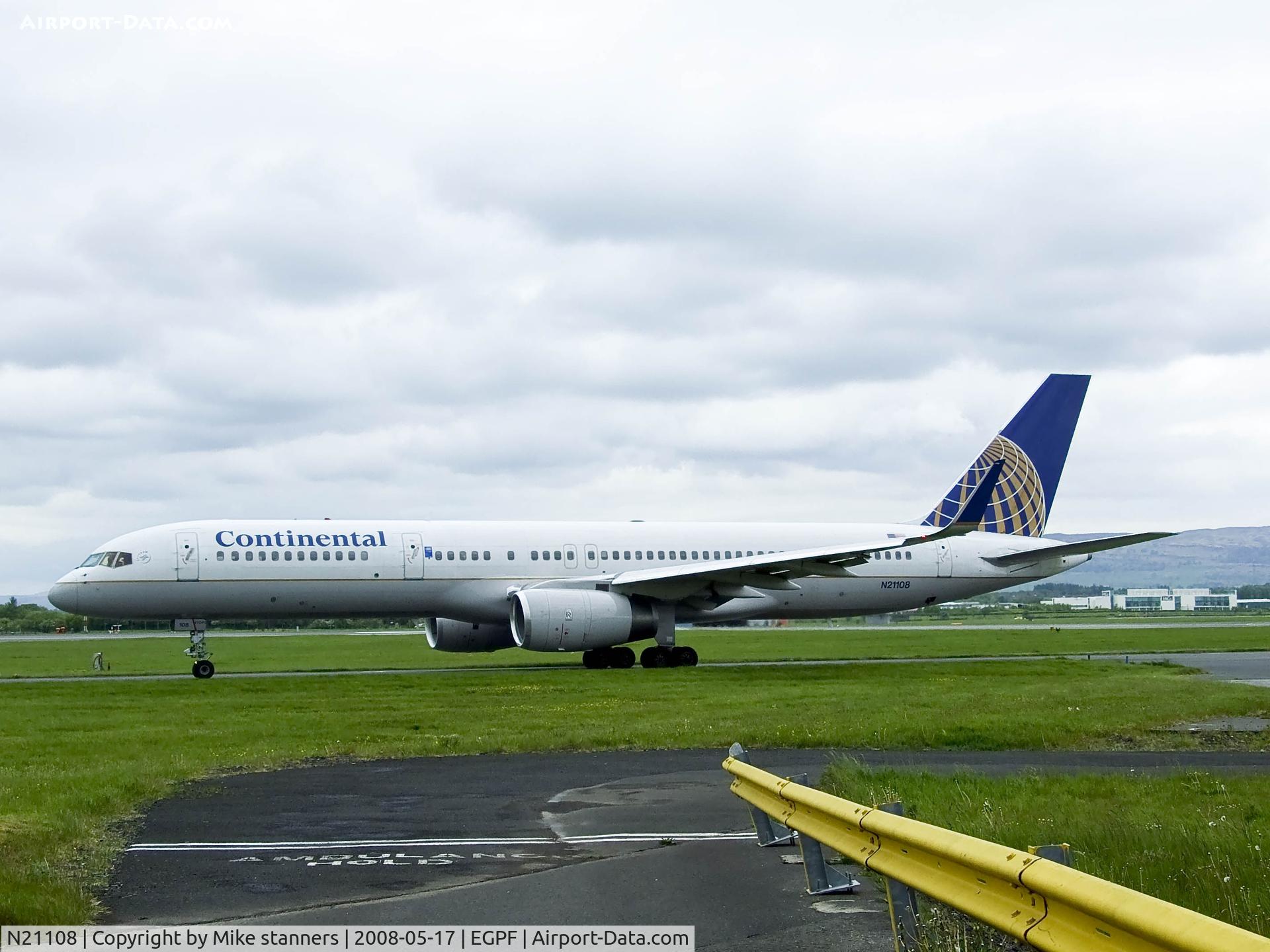 N21108, 1994 Boeing 757-224 C/N 27298, taken with a finepix s6500