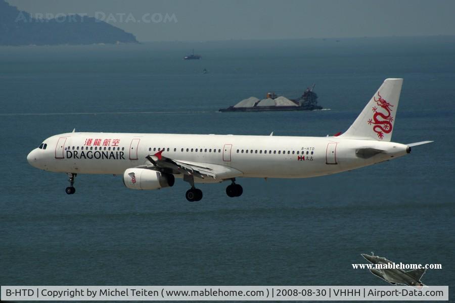 B-HTD, 1999 Airbus A321-231 C/N 0993, Dragonair approaching runway 25R