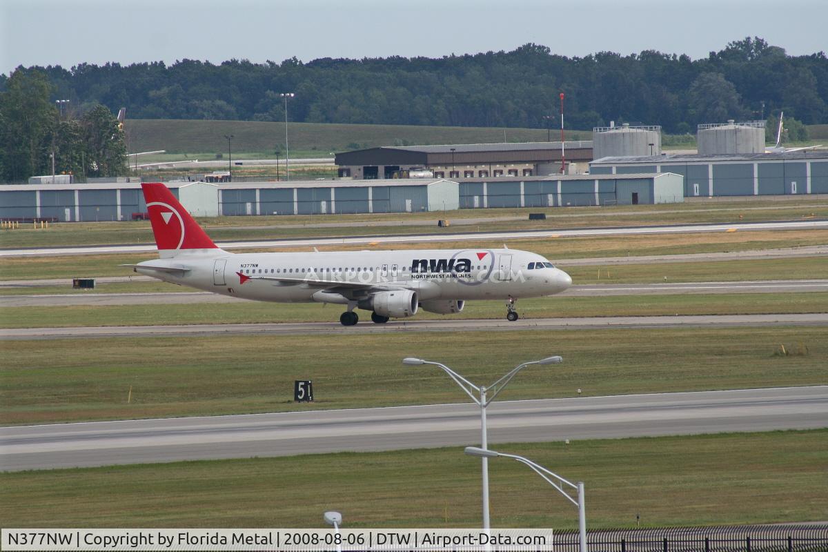 N377NW, 2003 Airbus A320-211 C/N 2082, Northwest A320