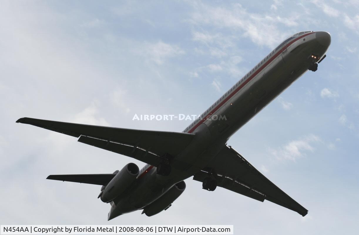 N454AA, 1987 McDonnell Douglas MD-82 (DC-9-82) C/N 49559, American MD-80