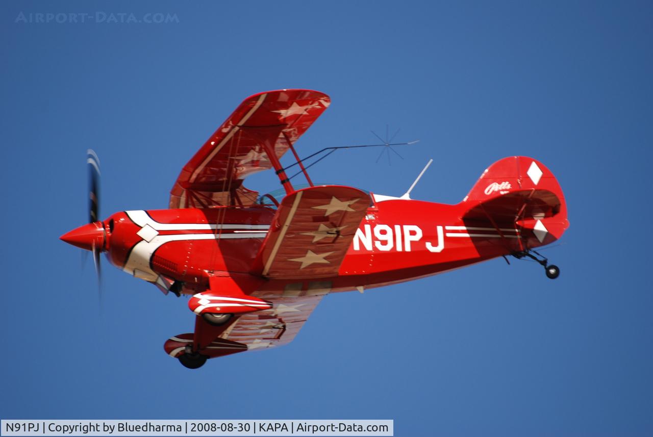 N91PJ, 1991 Christen Pitts S-2B Special Special C/N 5202, On approach to 17L.
