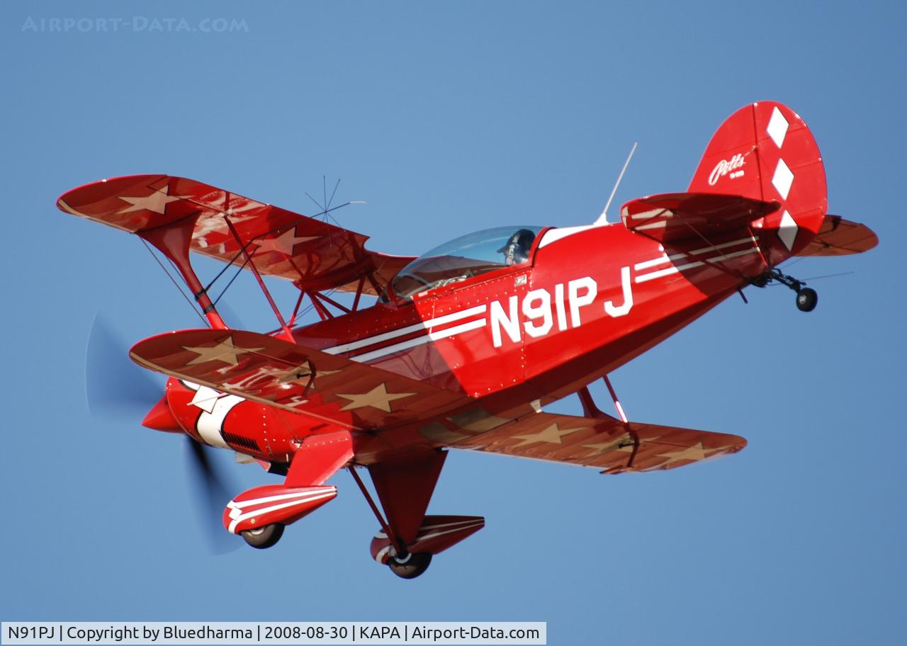 N91PJ, 1991 Christen Pitts S-2B Special Special C/N 5202, On approach to 17L.