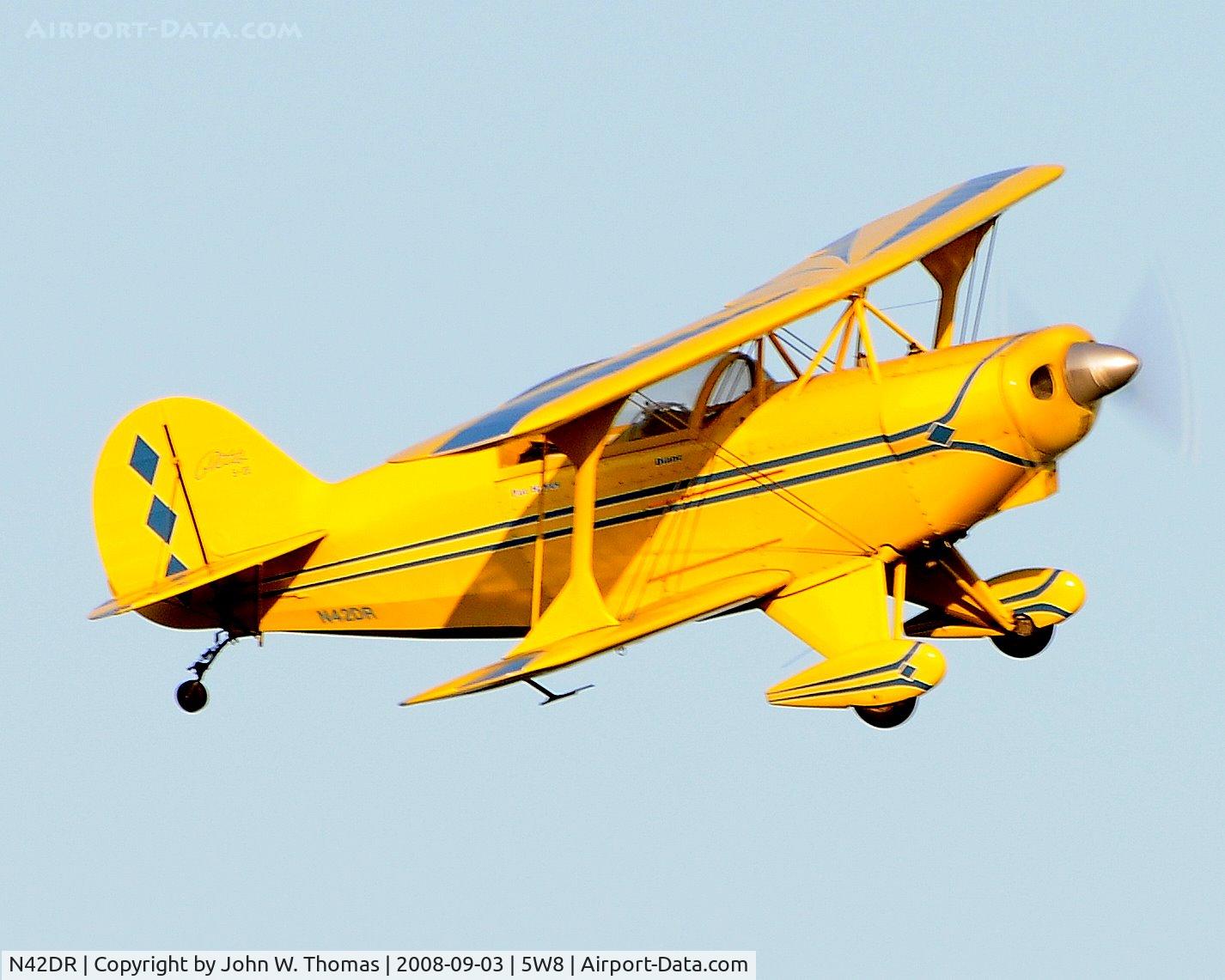 N42DR, 1990 Pitts S-2E Special C/N 00-1, Departing runway 22
