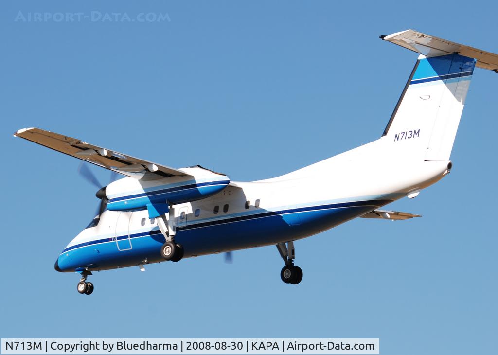 N713M, 1986 De Havilland Canada DHC-8-102 Dash 8 C/N 030, On approach to 17L.