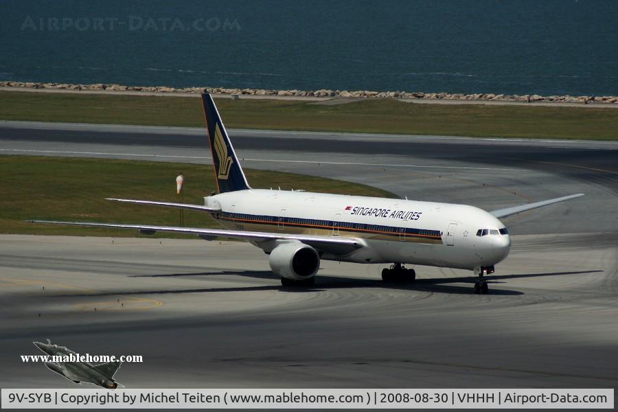 9V-SYB, 1998 Boeing 777-312 C/N 28516, Singapore Airlines approaching runway 25R