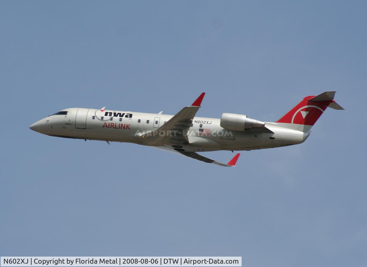 N602XJ, 2005 Bombardier CRJ-200ER (CL-600-2B19) C/N 8045, Mesaba CRJ-200