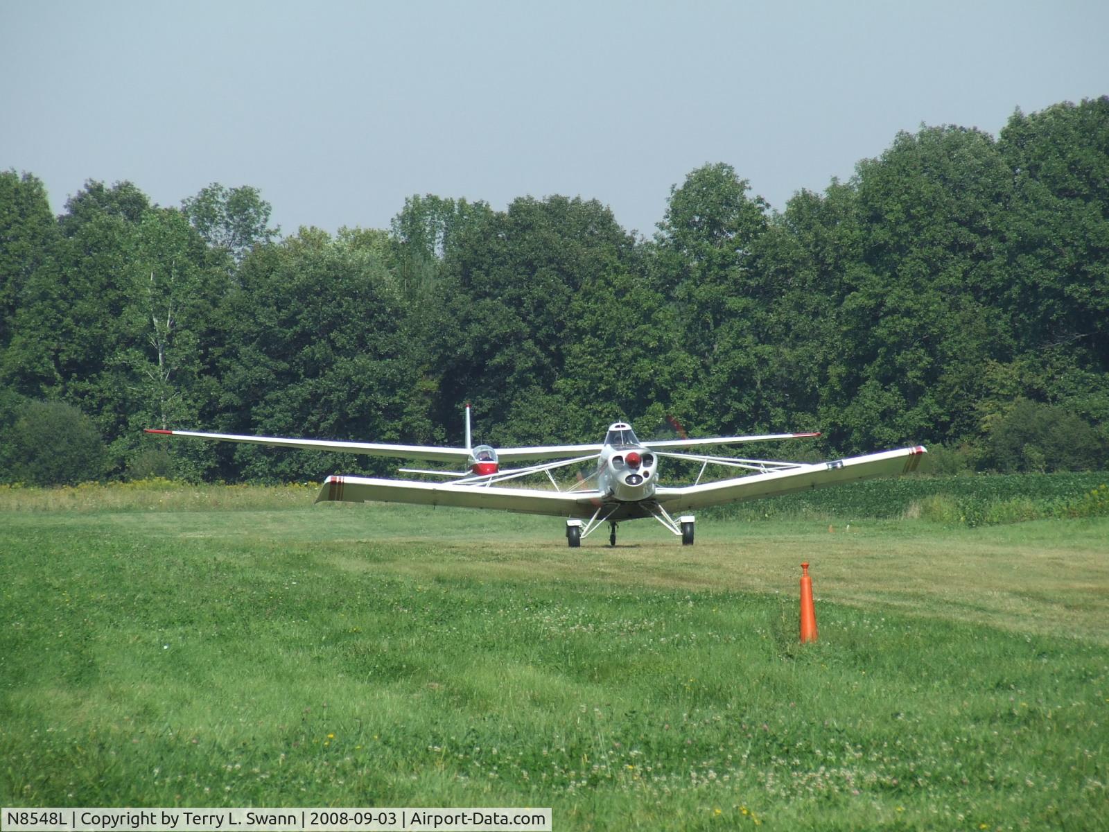 N8548L, 1969 Piper PA-25-235 C/N 25-4968, Towplane doing it's job towing a Blanik L-13 at Smith Field in Cambria, NY.