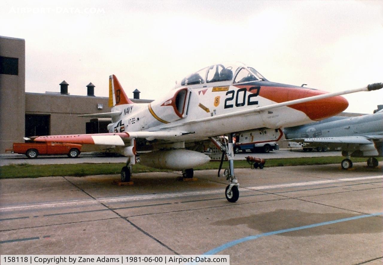 158118, Douglas TA-4J Skyhawk C/N 14155, USN Skyhawk at the former DAllas Naval Air Station